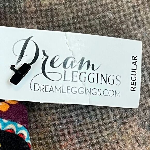 New! NWT Dream Leggings Day of the Dead Skulls One Size - Picture 3 of 9